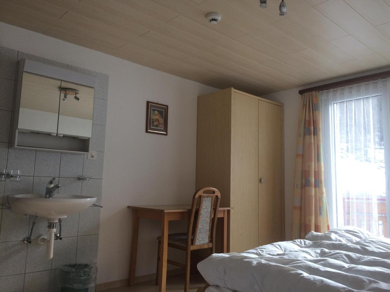 B&B Haus Granit Saas Grund Екстер'єр фото